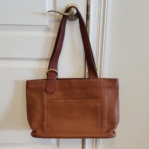 Vintage Authentic Coach Leather Zip Top  Tote Cognac